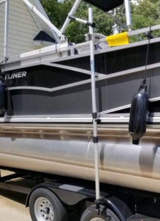 Scanning sonar at the console of a pontoon