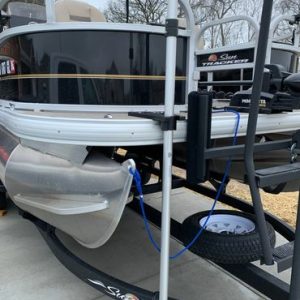 Pontoon Boats, Mounting Transducer Downrod on Flat Surfaces